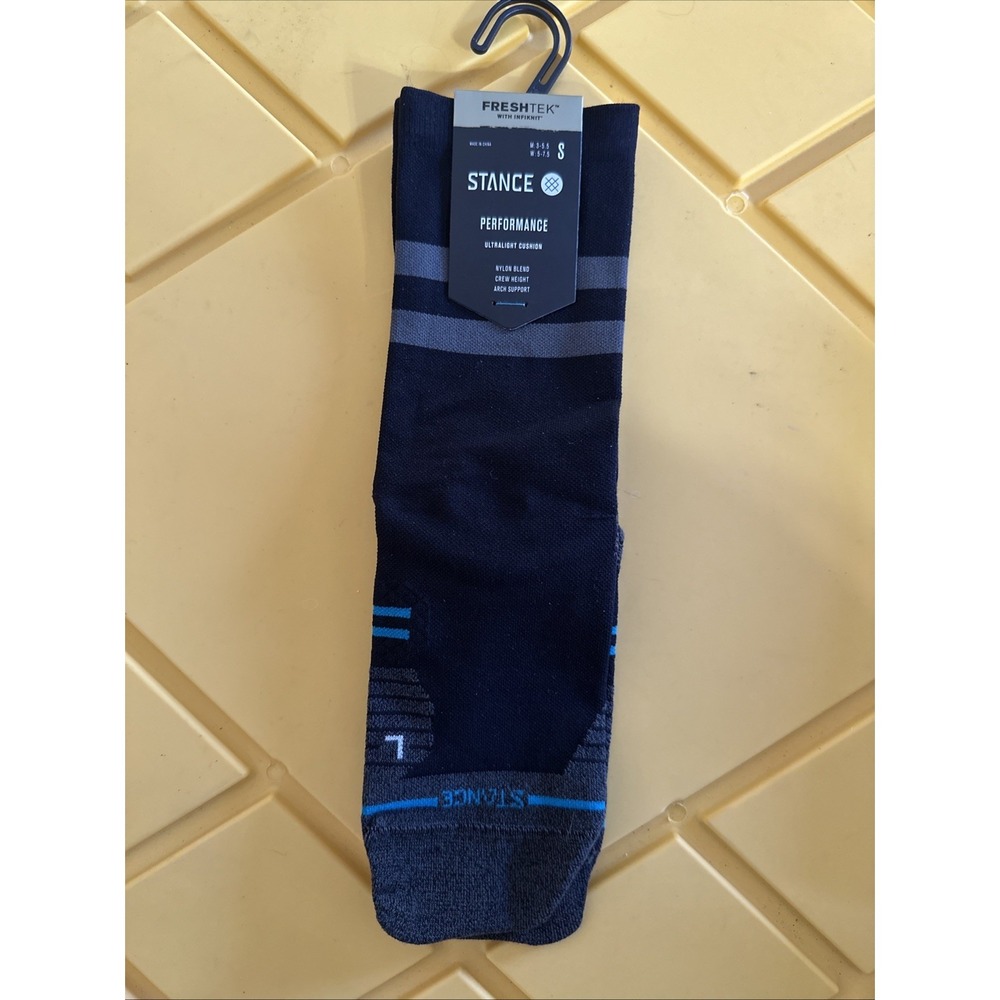 Stance Performance Freshtek Crew Socks - Franchise UL Crew Size Small 3-5.5.